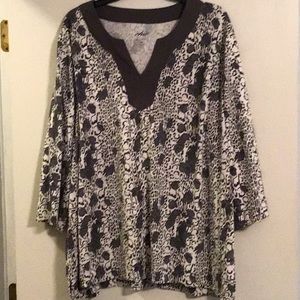 Ladies size 3x Blouse